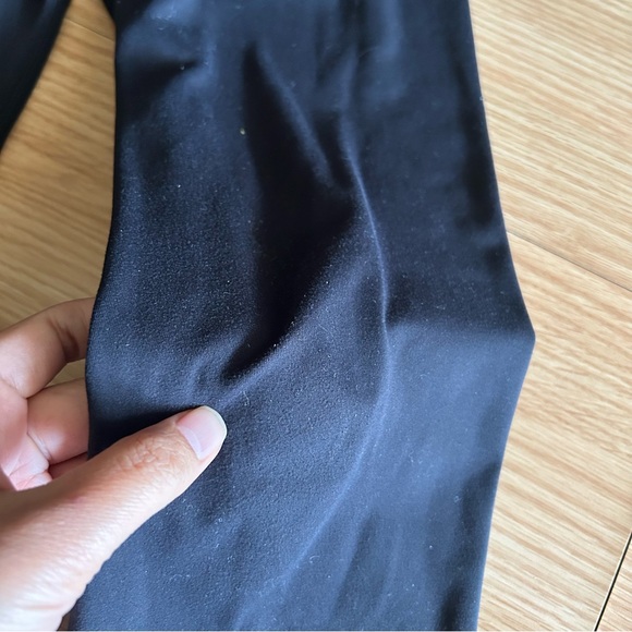 P’Tula Black Curve Athletic Leggings Medium - Picture 5 of 11